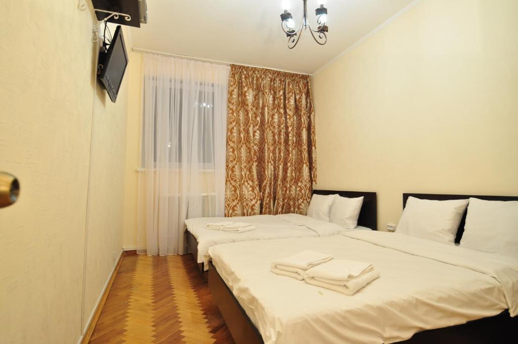 Status Guesthouse Kiev Room photo